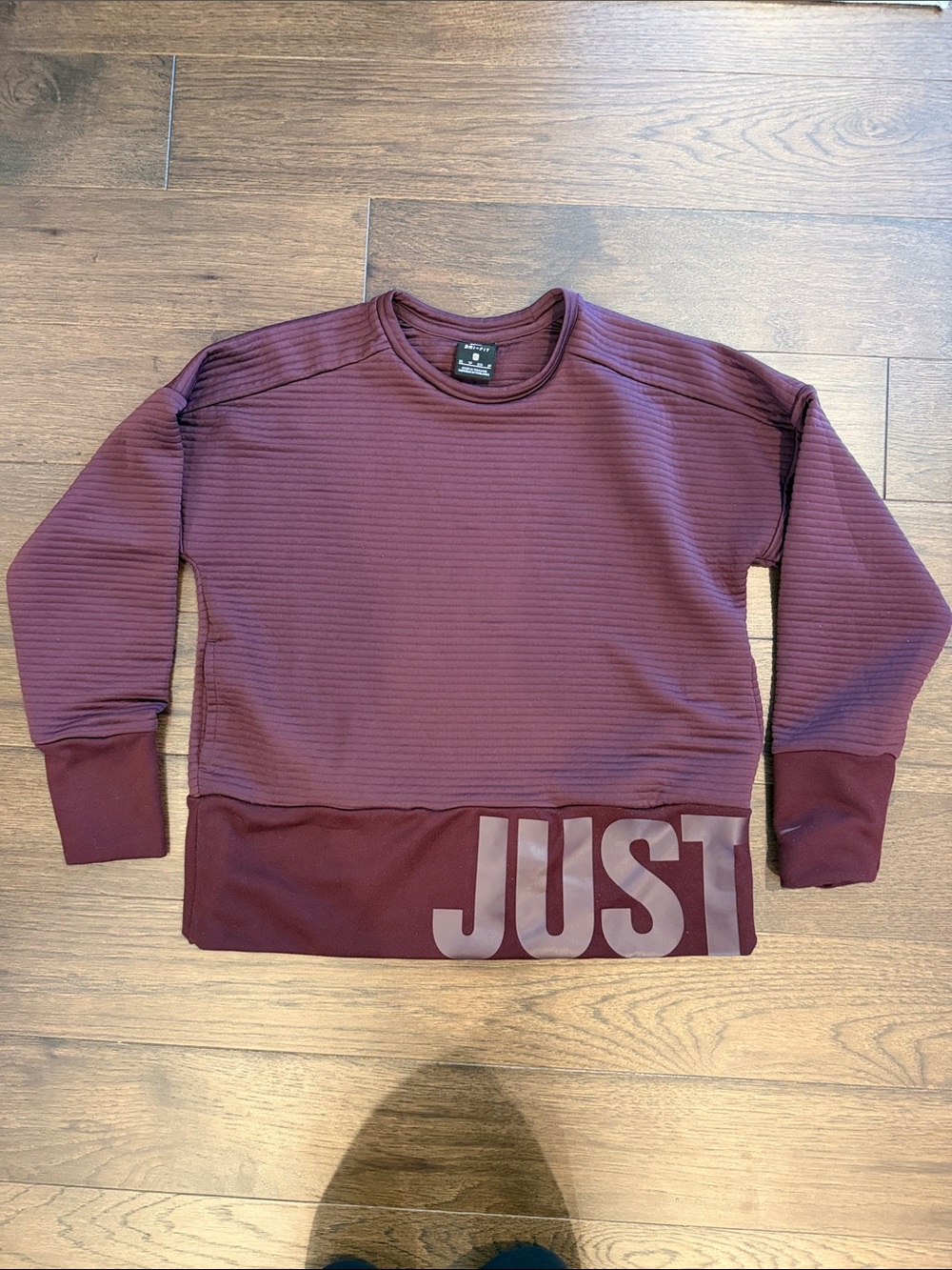 Nike Women’s Maroon Crewneck Quilted Sweatshirt Size XS - C53-026